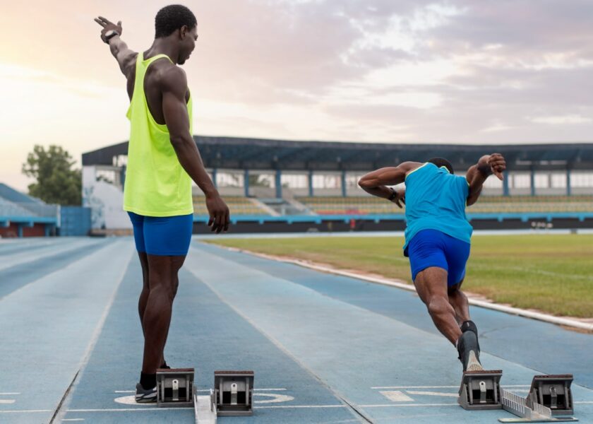 S’entraîner seul ou s’entraîner avec un coach dans les sports d’endurance